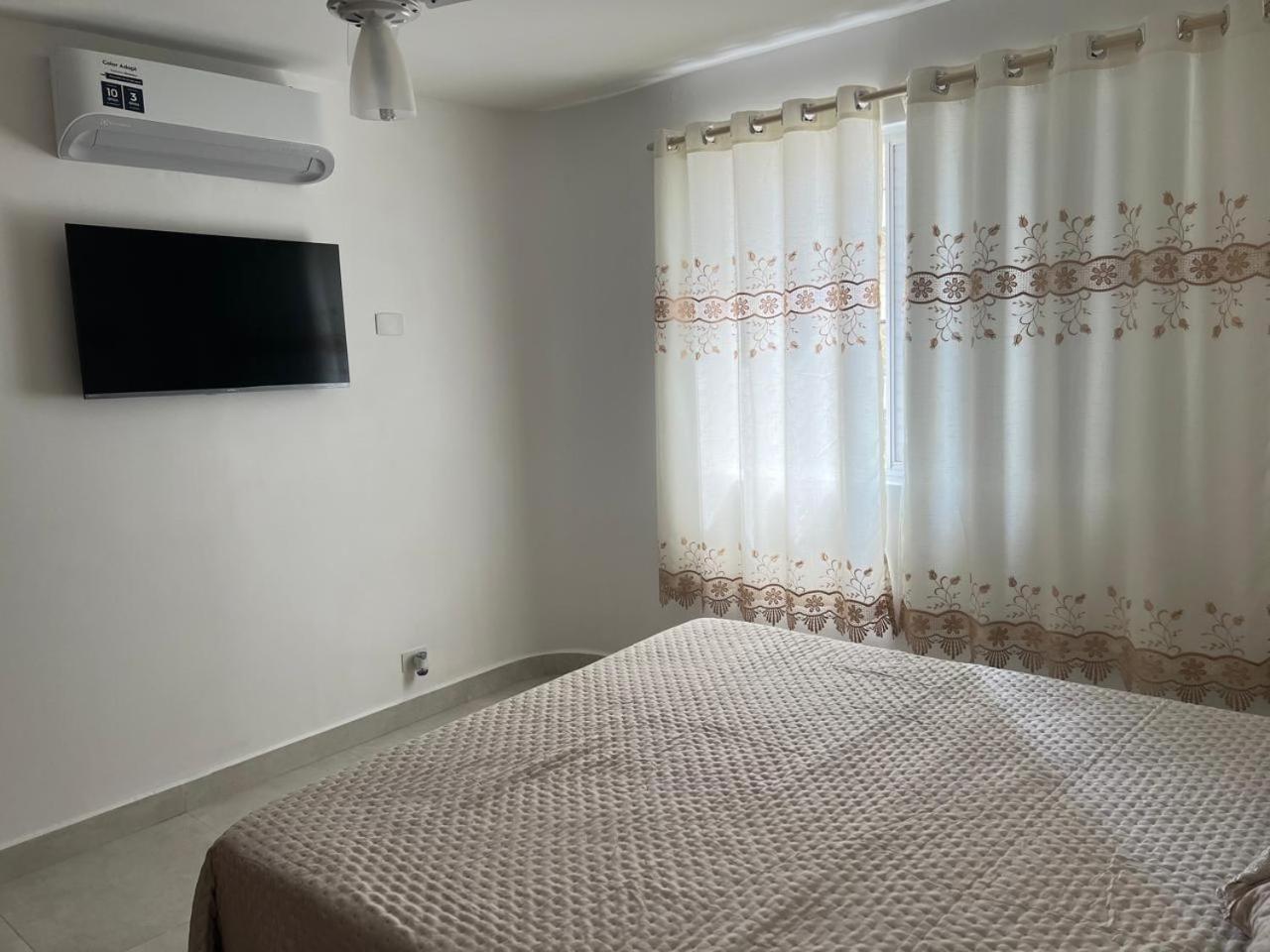 Beleza De Apartamento 300 Metros Da Praia Guaruja Exterior photo