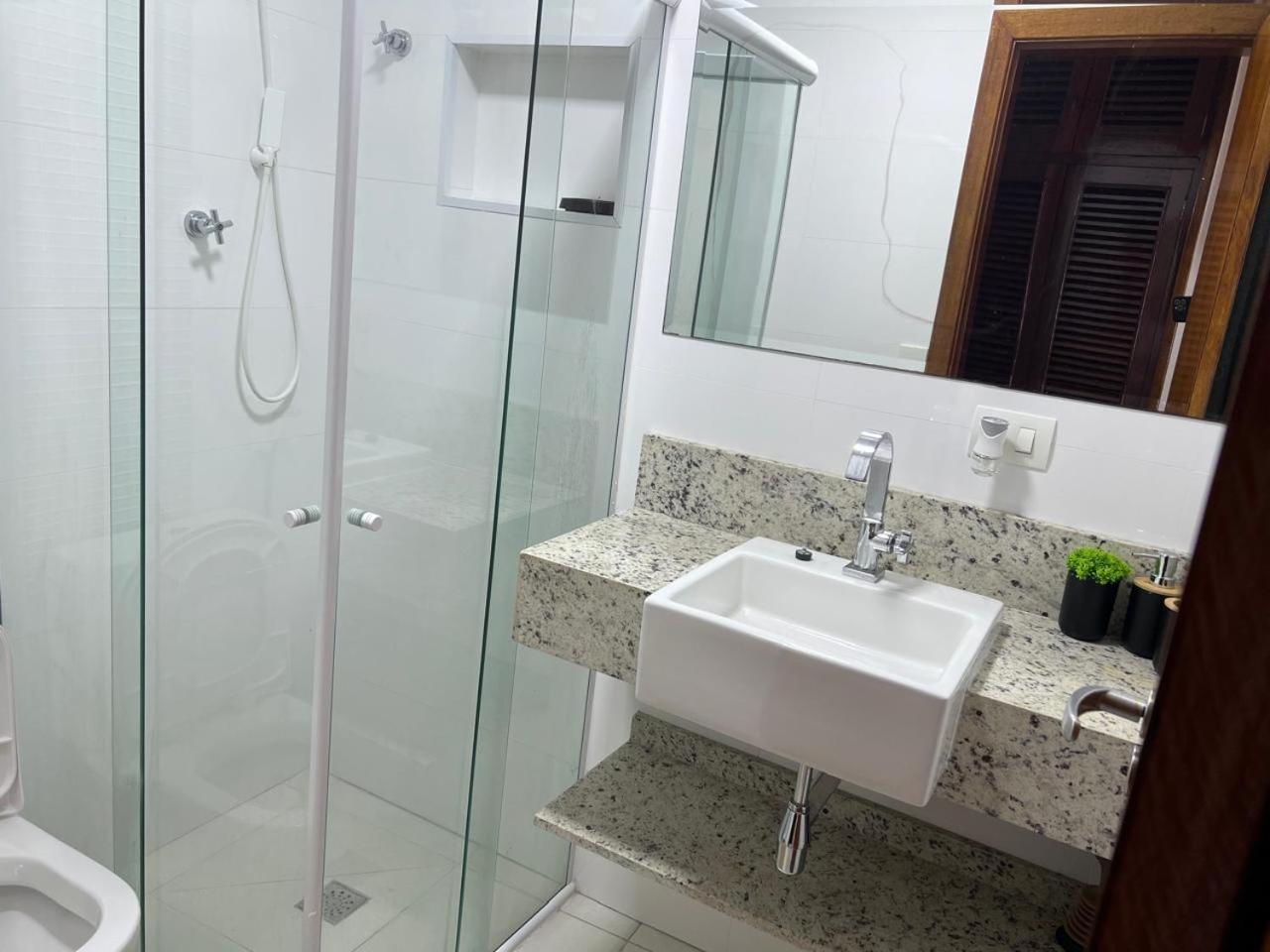 Beleza De Apartamento 300 Metros Da Praia Guaruja Exterior photo