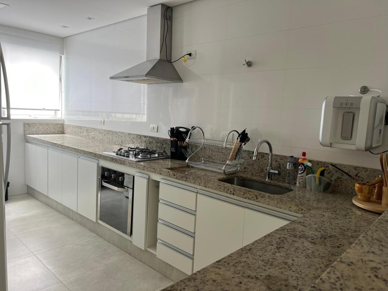Beleza De Apartamento 300 Metros Da Praia Guaruja Exterior photo
